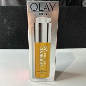 OLAY Peels Vitamin C + Peptide 24